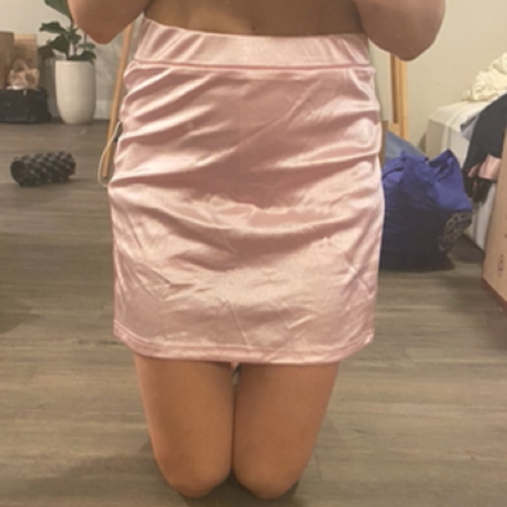 Meshki Naomi Pink Satin Stretch Mini Skort - Sz S